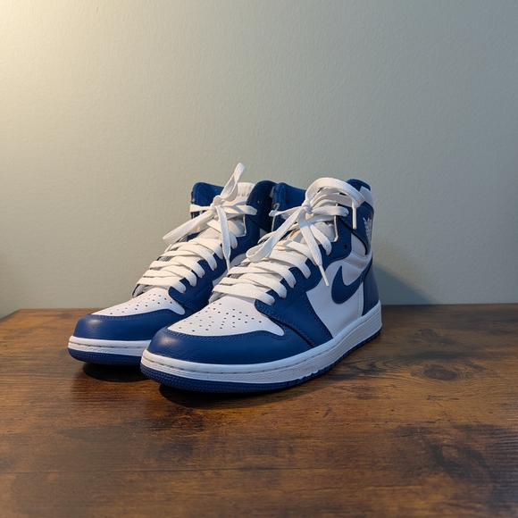 2016 Air Jordan 1 Retro High OG "Storm Blue" Size 8.5 style code 555088-127 - Picture 2 of 7